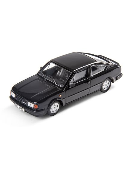 Rapid 136L 1987 1:43 negro